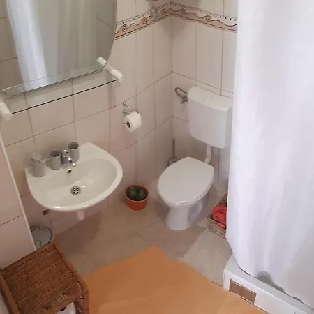 Guest house Lans *
