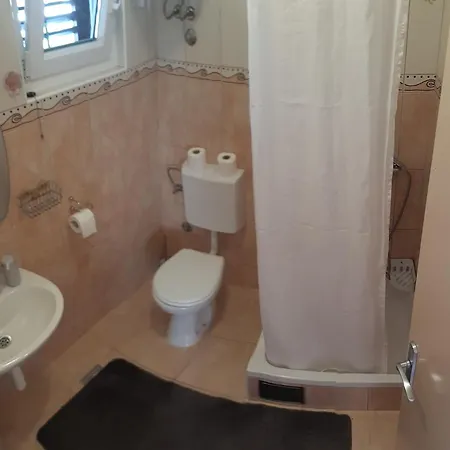 Lans בית הארחה וודיצה