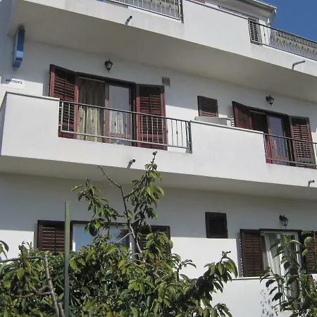 Guest house Lans *